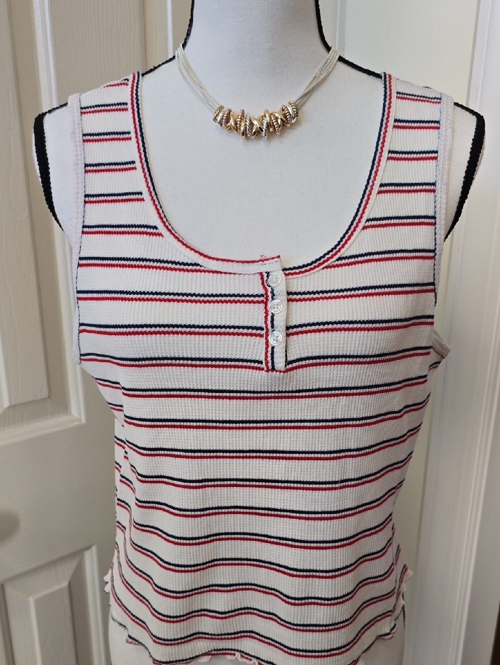 SO BRAND WOMENS JUNIOR SIZE STRIPED SUMMER TANK TOP SIZE XL